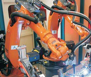 智能工业机器人：数量缺口待补齐 关键技术需突破